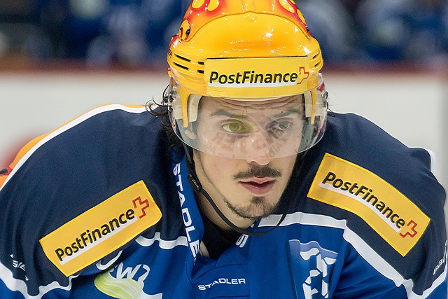 据知情人士 据知情人士