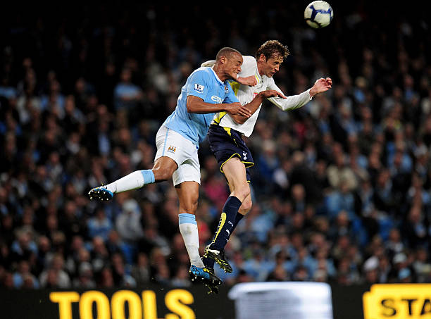 赛场并保持 赛场并保持